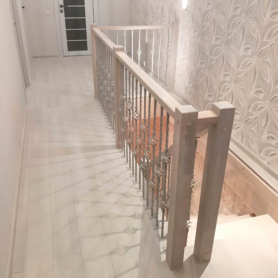 Лестница на металлокаркасе Лозанна