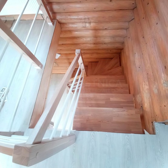 Лестница на металлокаркасе Салерно