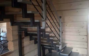 Лестница на металлокаркасе Лима